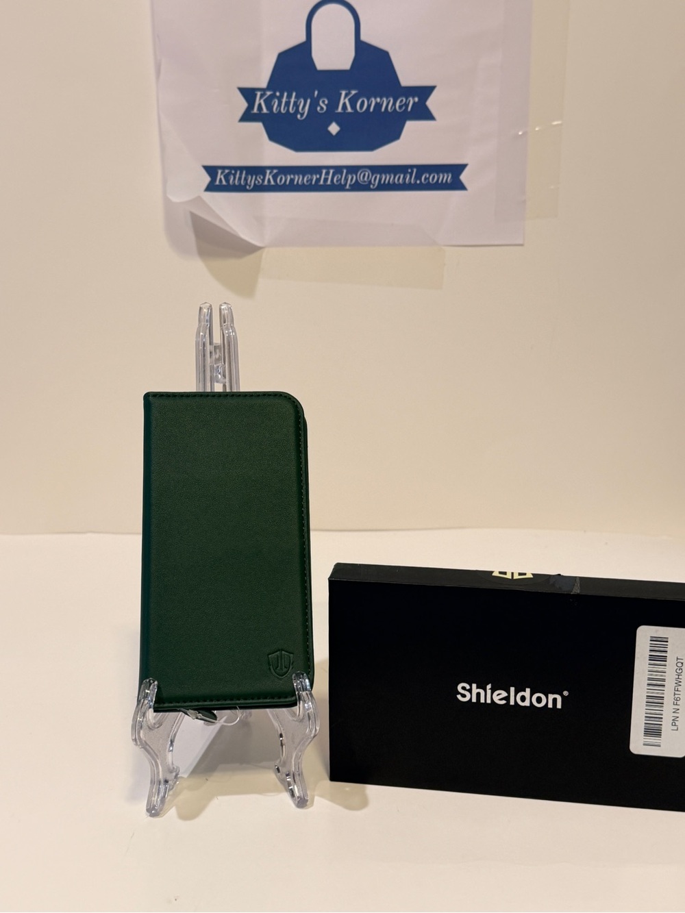 NWOT Shieldon Green Leather Wallet Apple iPhone 13 Case—Open Box